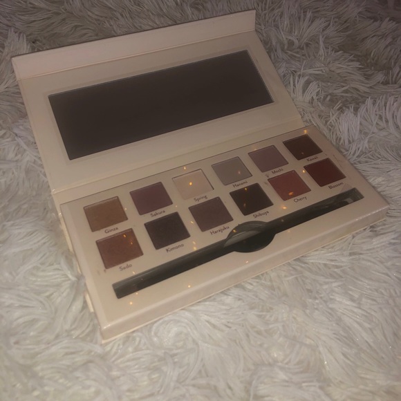 The “Cargo Cosmetics Eyeshadow pallet - Picture 3 of 6